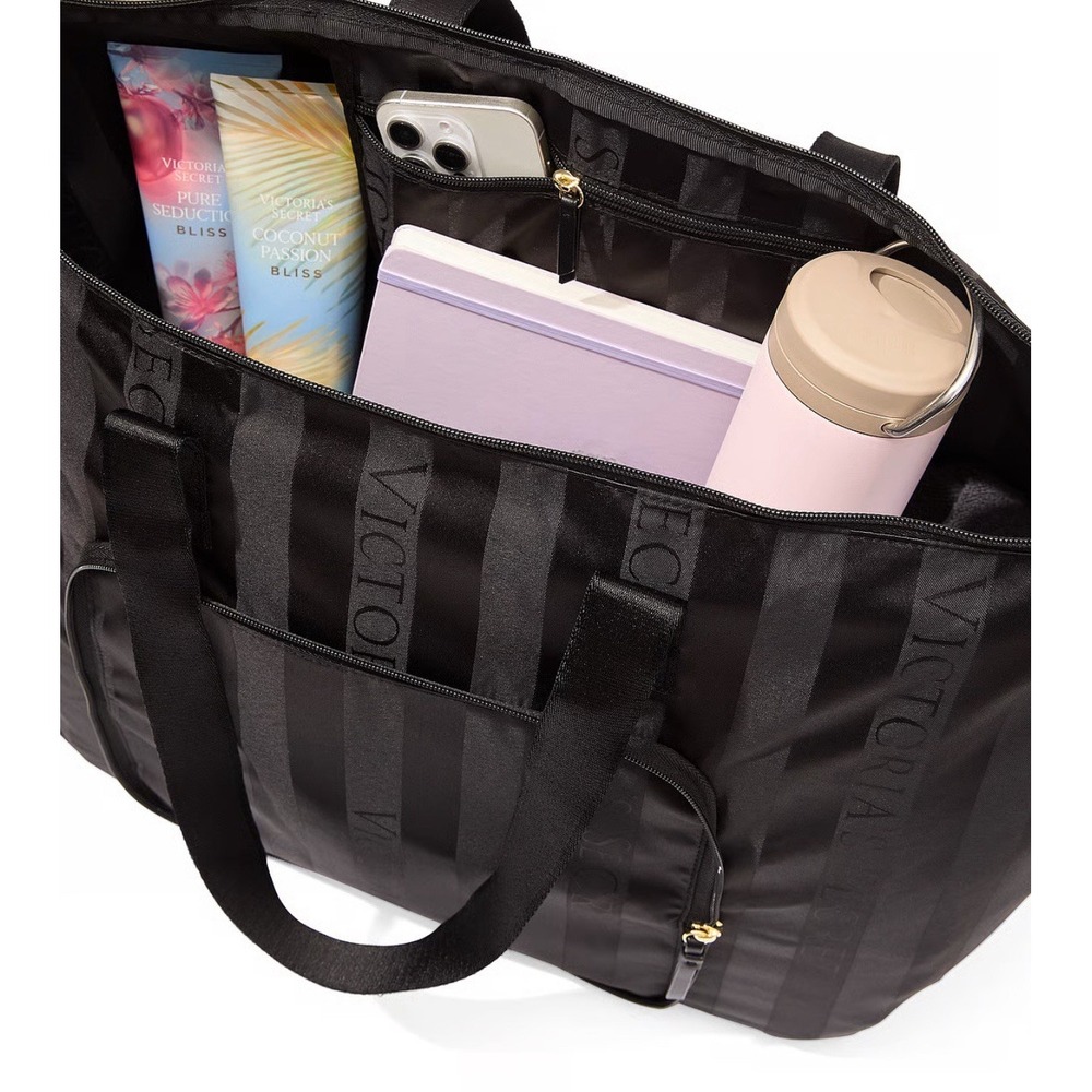 Victoria's Secret Packable Weekender Bag Foldable Zip Tote - Picture 6 of 8